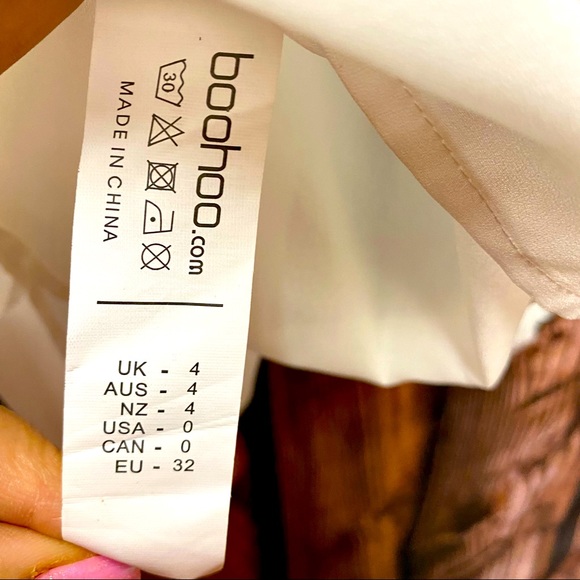 Boohoo lace trimmed Boho blouse -Size US 1, UK 4, EUR 32 - Picture 7 of 9